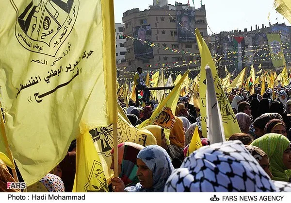 صورة أرشيفية أو توضيحية: تجمع سابق لحركة فتح في غزة عام 2013؛ ليست من الحدث المذكور في الخبر.