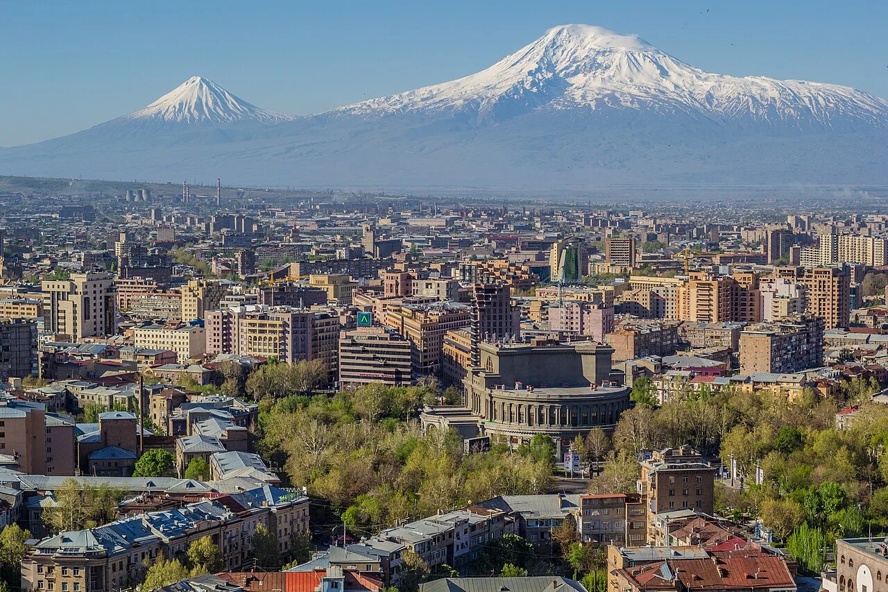 مشهد ليريفان وجبل أرارات؛ صورة توضيحية