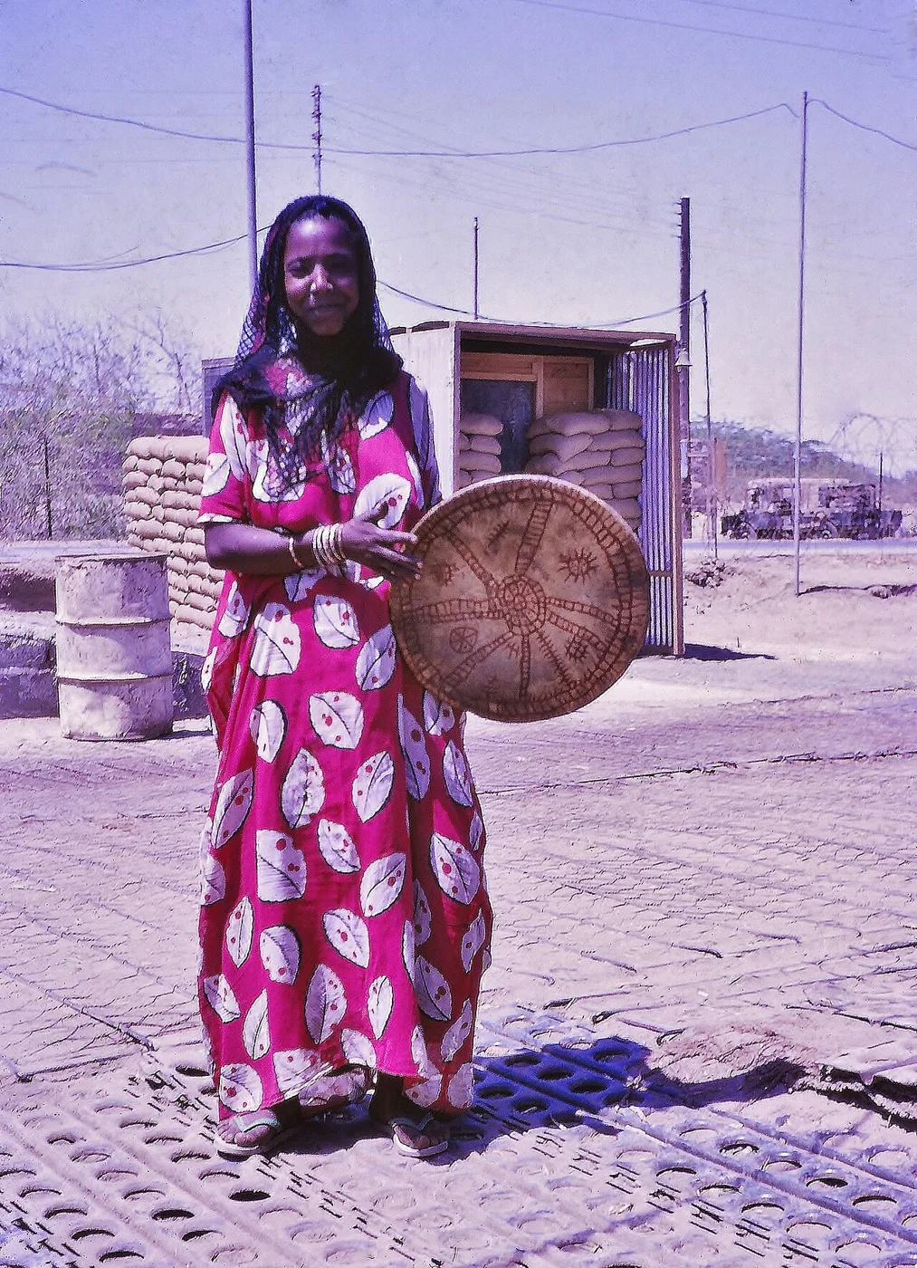 صورة أرشيفية من الشيخ عثمان في عدن عام 1967؛ للتوضيح التاريخي وليست لمستفيدة من البرامج الحالية.